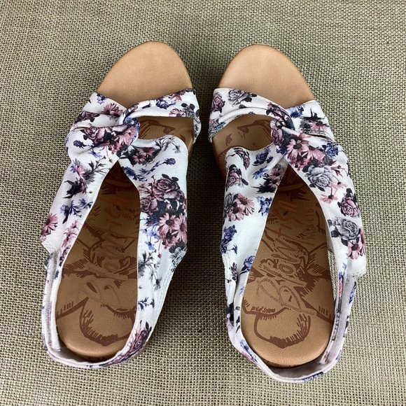 Blowfish Malibu Palmo Botanical Wedge Sandals - Picture 8 of 11